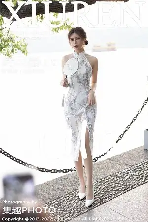 [XiuRen秀人网]No.5713 女神绮里嘉ula心愿旅拍性感图案旗袍配开档白丝撩人诱惑写真97P