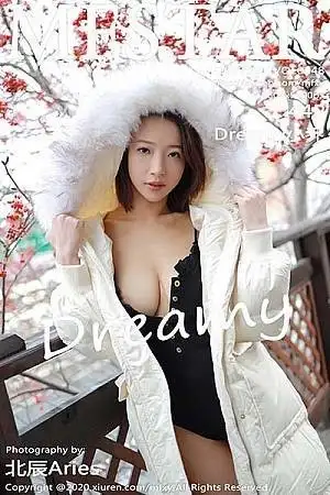 [MFStar模范学院]Vol.248 嫩模Dreamy小乔北海道旅拍室外拍摄半露酥胸诱惑写真44P