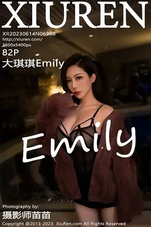 [XiuRen秀人网]No.6908 模特大琪琪Emily脱红灰毛衣露黑色情趣内衣秀玲珑身段诱惑写真82P
