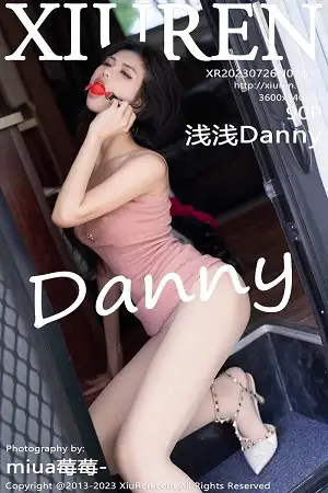 [XiuRen秀人网]No.7137 模特浅浅Danny性感粉色连衣裙配开档肉丝秀丰腴身姿诱惑写真90P