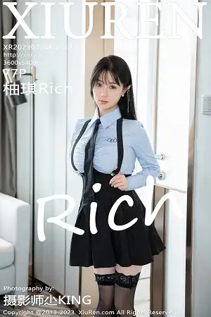 [XiuRen秀人网]No.7140 模特柚琪Rich性感学妹装扮半脱露黑色内衣秀丰腴美臀诱惑写真76P