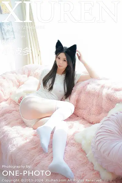 [XiuRen秀人网]No.8930 模特小波多私房性感白色上衣配白色丝袜秀凹凸身材惹火诱惑写真82P