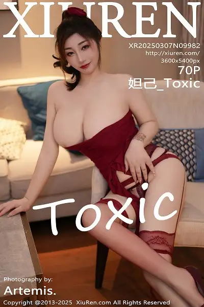 [XiuRen秀人网]No.9982 女神妲己 Toxic性感红色露肩礼裙配红丝吊袜秀丰腴身姿诱惑写真70P