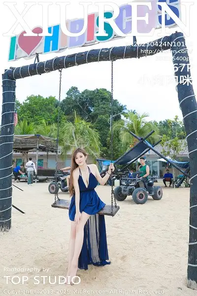 [XiuRen秀人网]No.10195 模特小肉肉咪性感蓝色连衣裙露白色情趣内衣秀凹凸身材诱惑写真67P