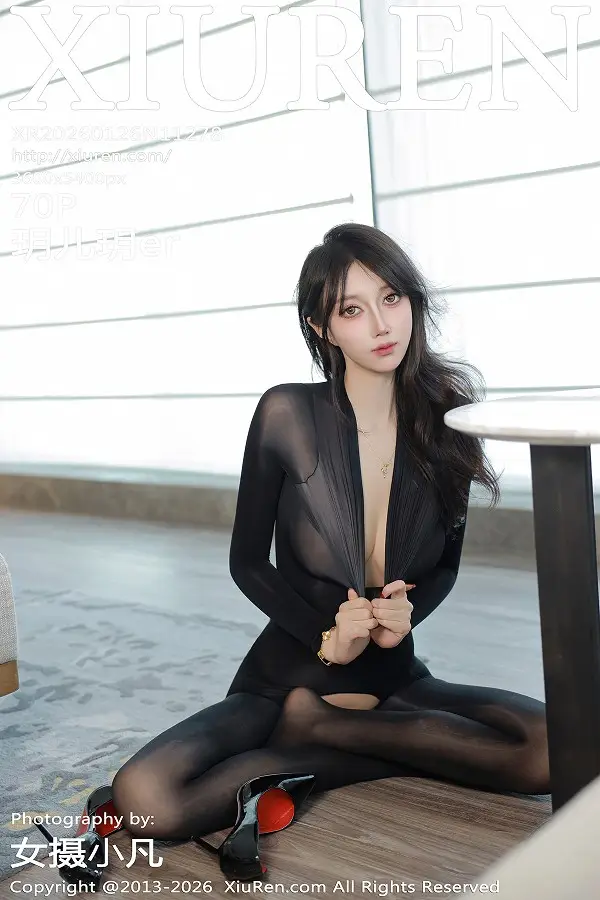 [XiuRen秀人网]No.11278 模特玥儿玥er性感开档黑色连体丝袜+黑丝吊袜秀曼妙身姿诱惑写真70P