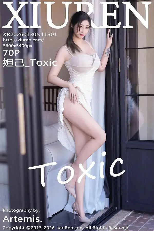 [XiuRen秀人网]No.11301 女神妲己 Toxic私房性感浅色连衣裙配高跟鞋秀丰腴身材诱惑写真70P