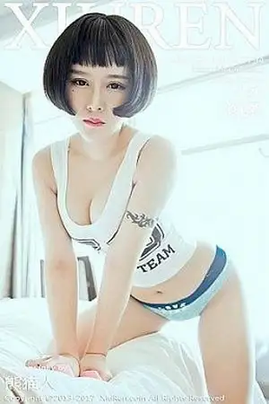 [XiuRen秀人网]No.794 嫩模佑熙白色连体开胸死库水秀浑圆美乳完美诱惑写真44P